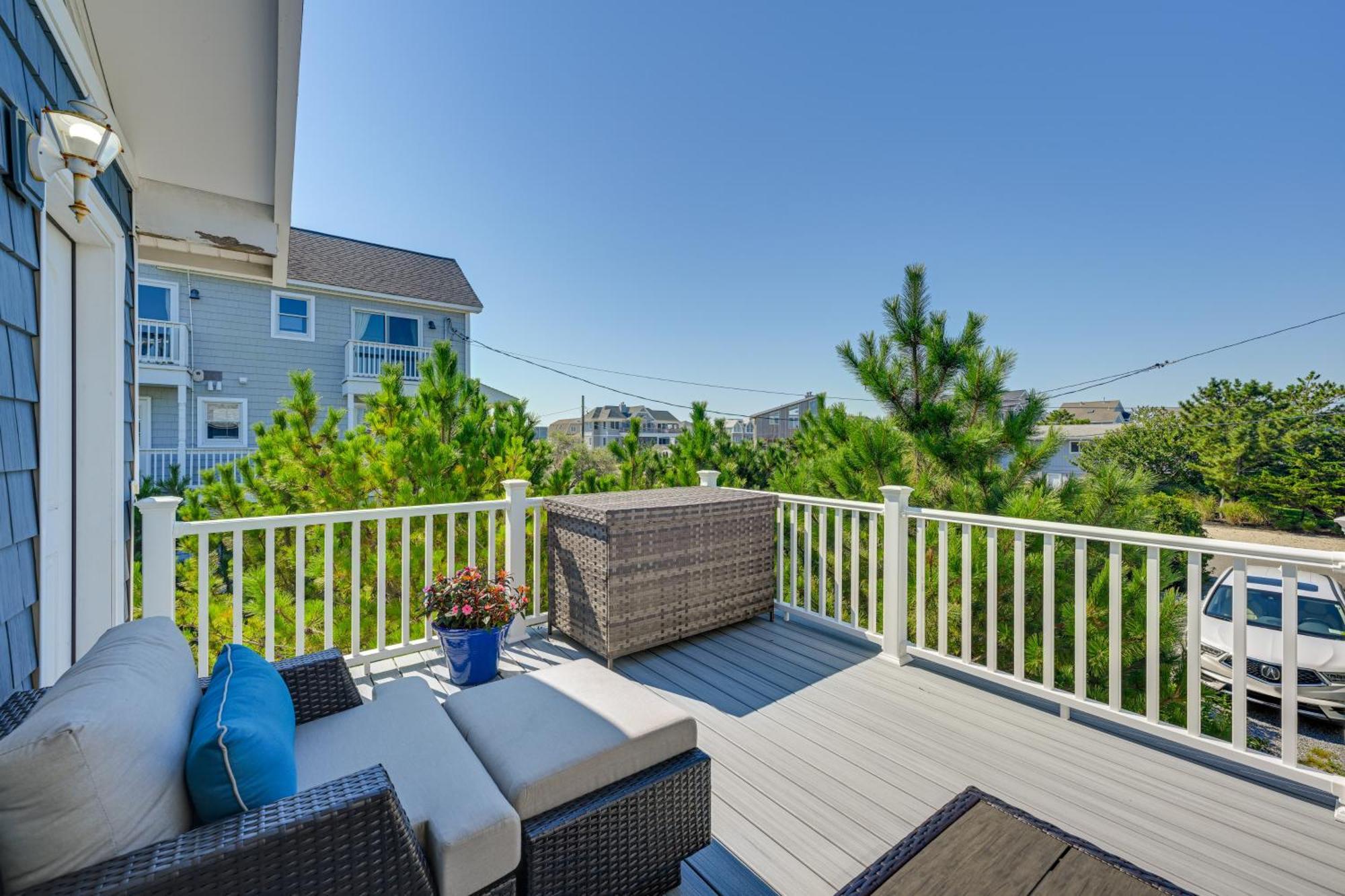Westhampton Beach Home With Deck And Ocean Views! Luaran gambar