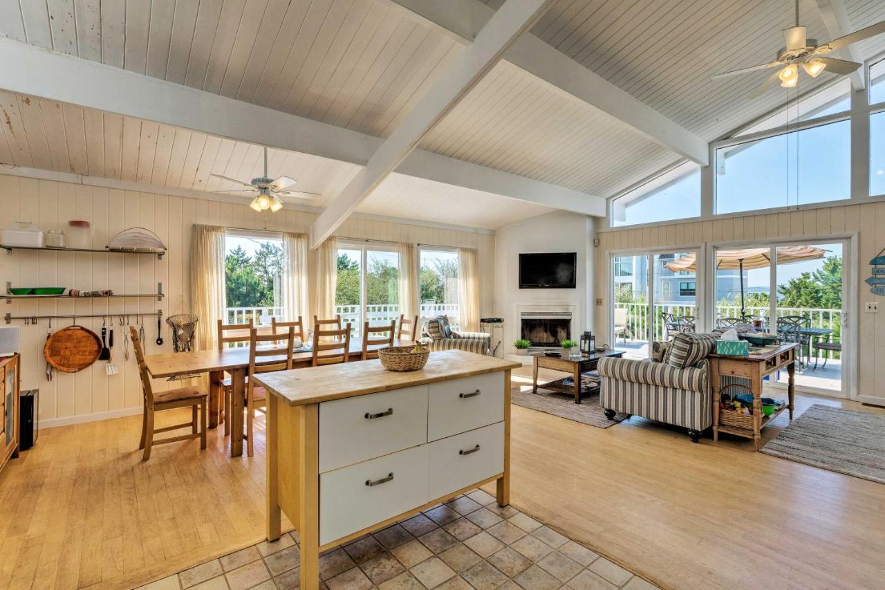 Westhampton Beach Home With Deck And Ocean Views! Luaran gambar